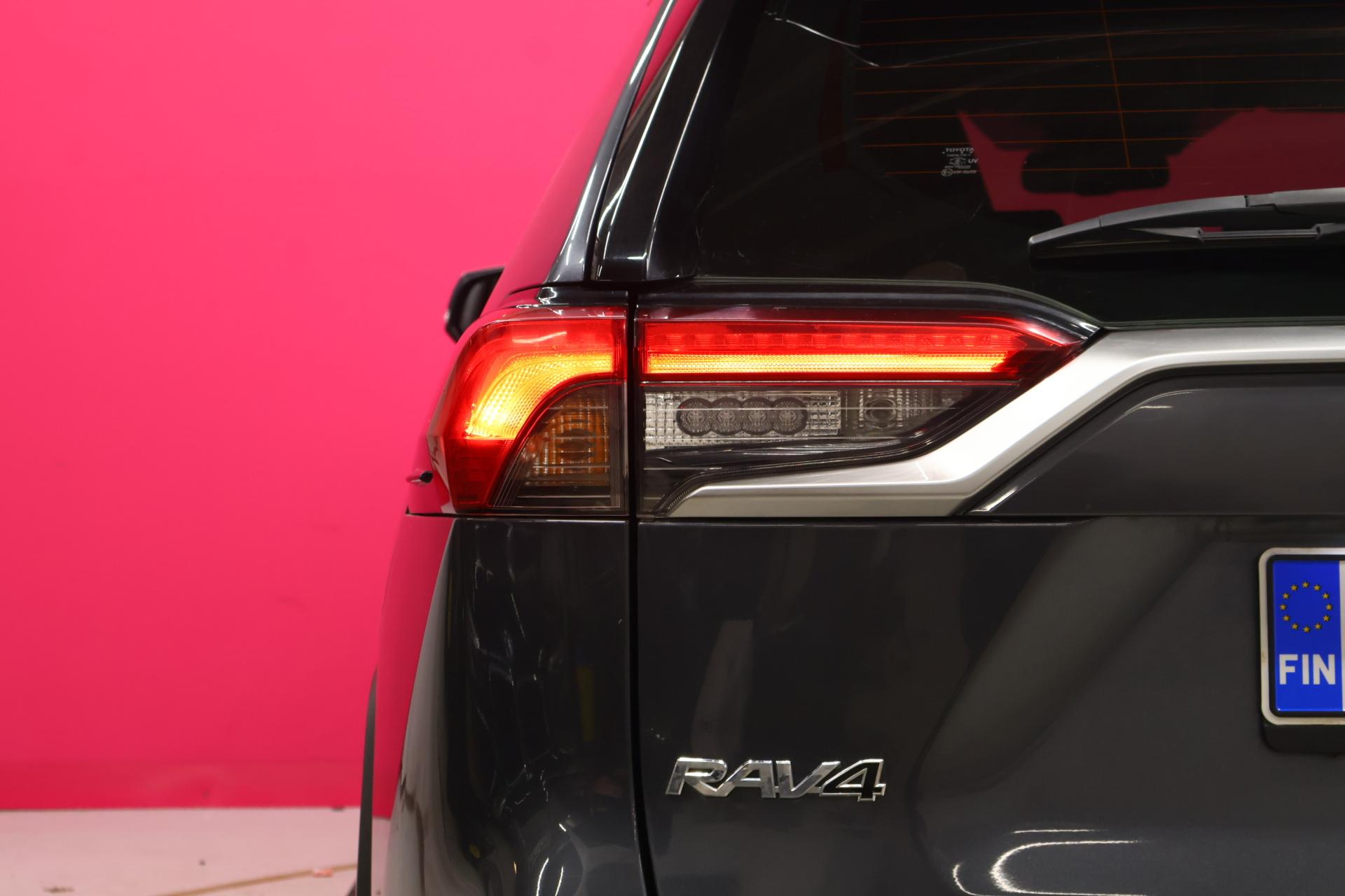 TOYOTA RAV4 2019