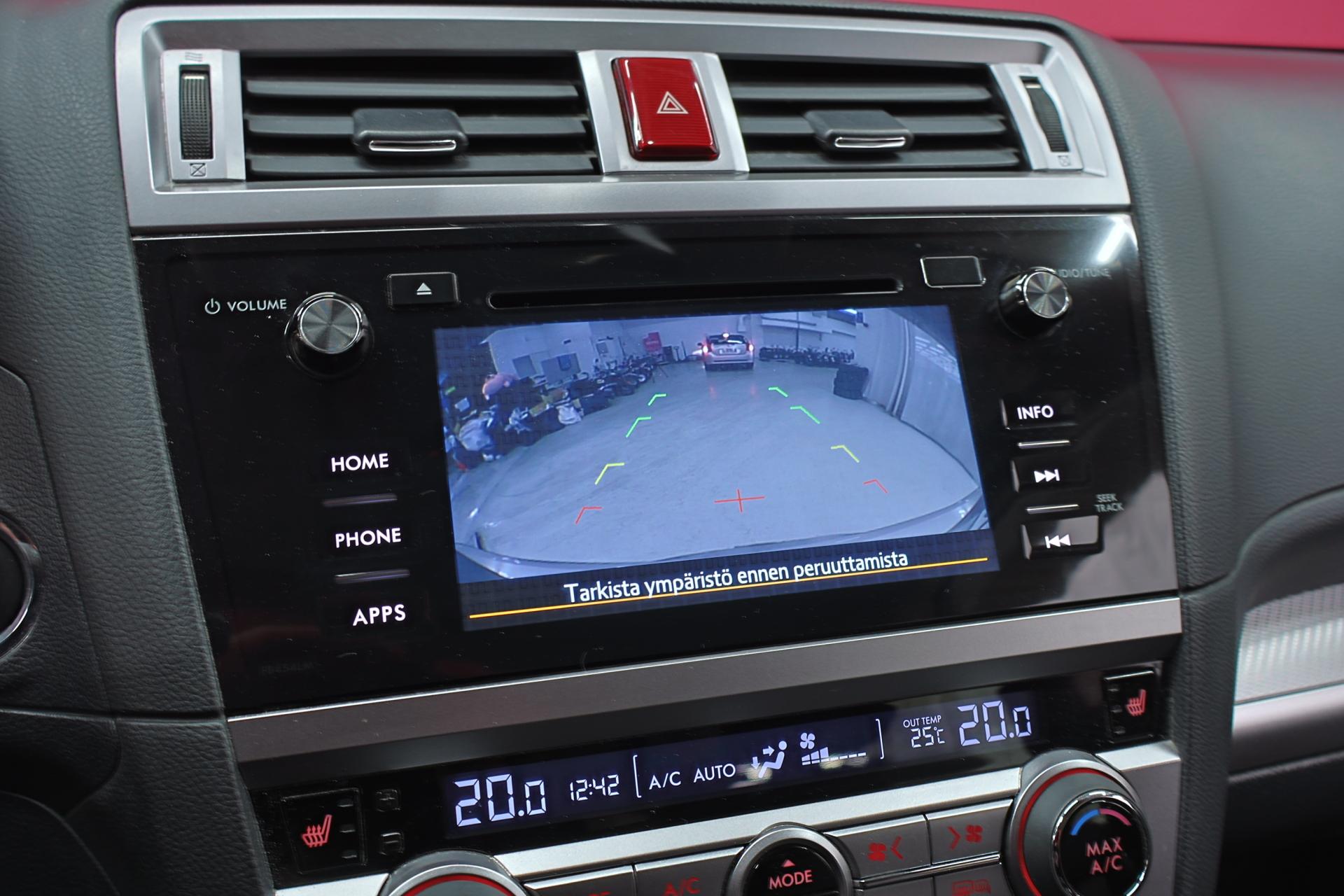 SUBARU Outback 2015