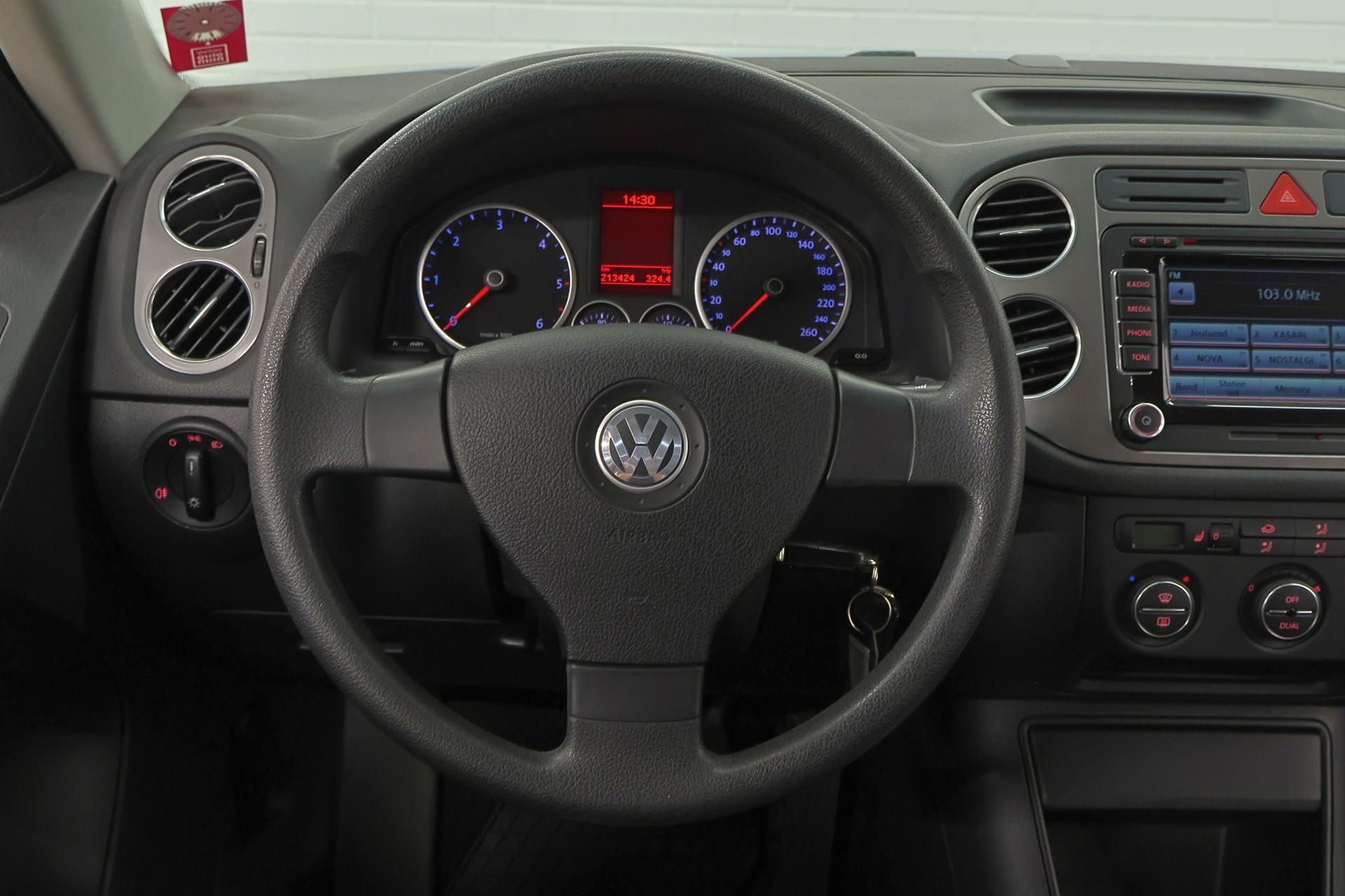 VOLKSWAGEN Tiguan 2008