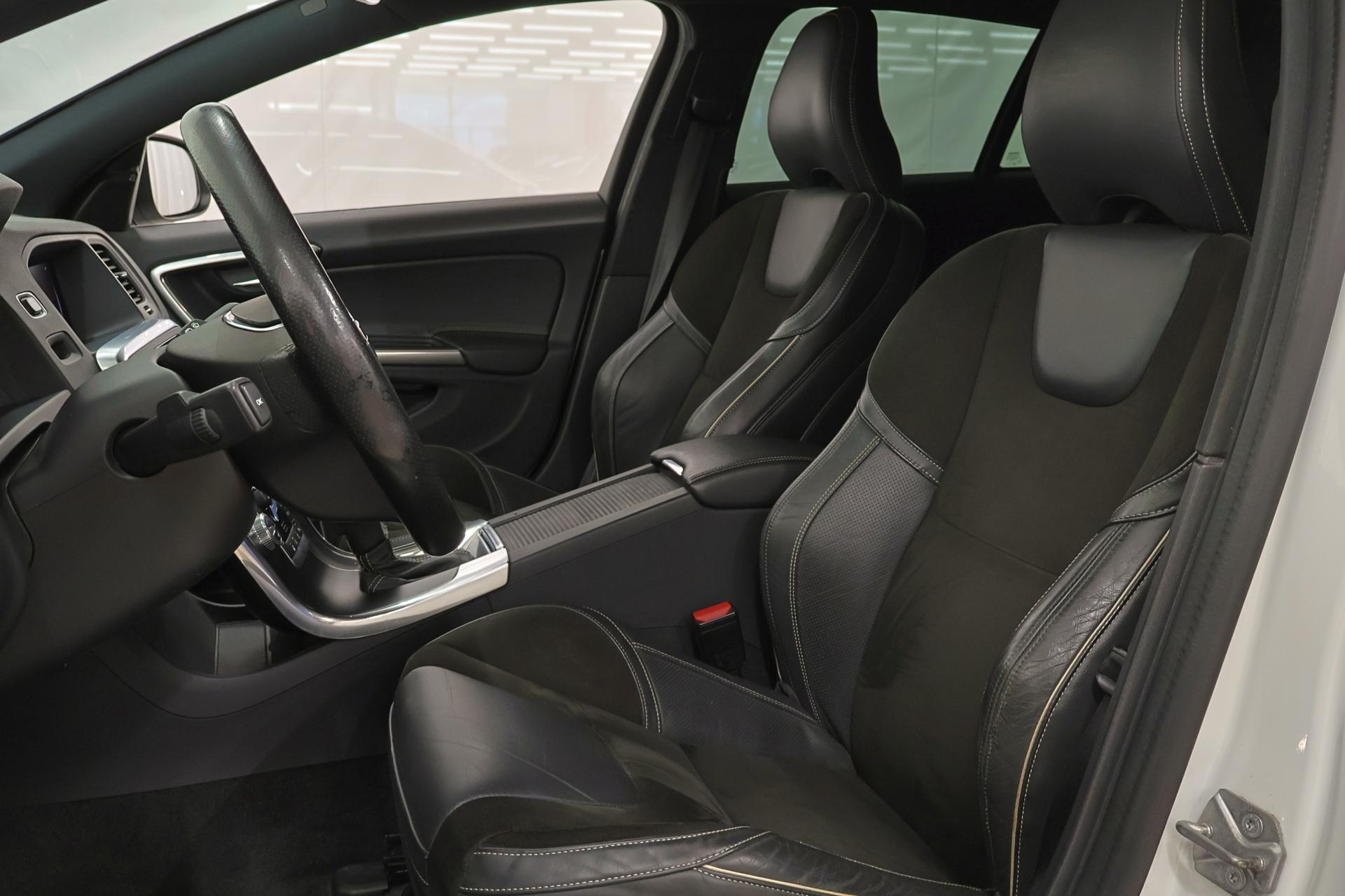 VOLVO V60 2018