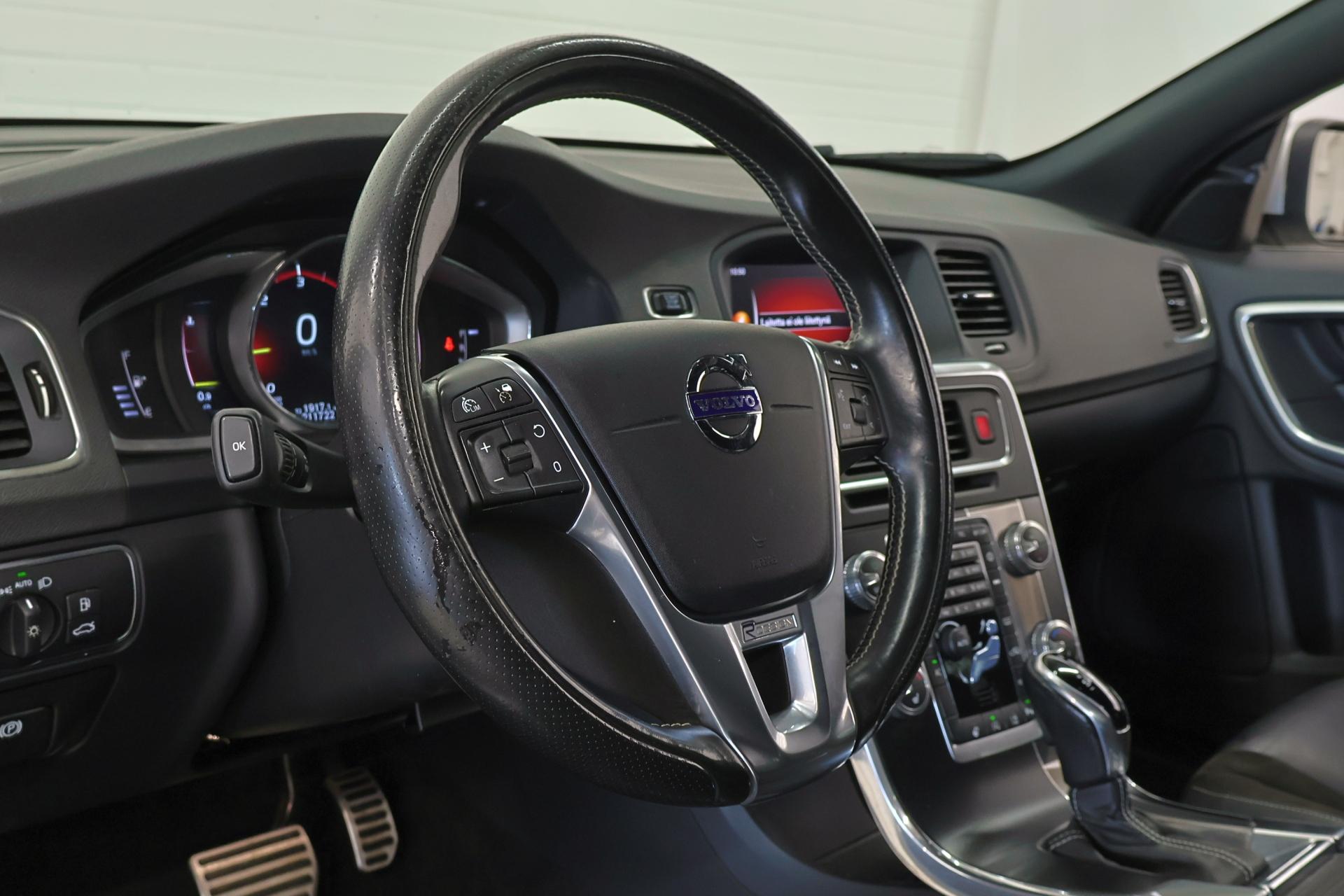 VOLVO V60 2018