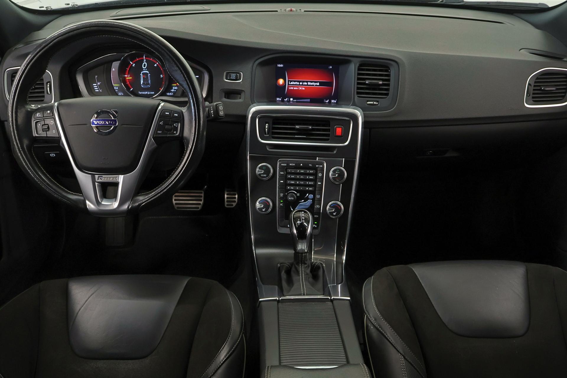 VOLVO V60 2018