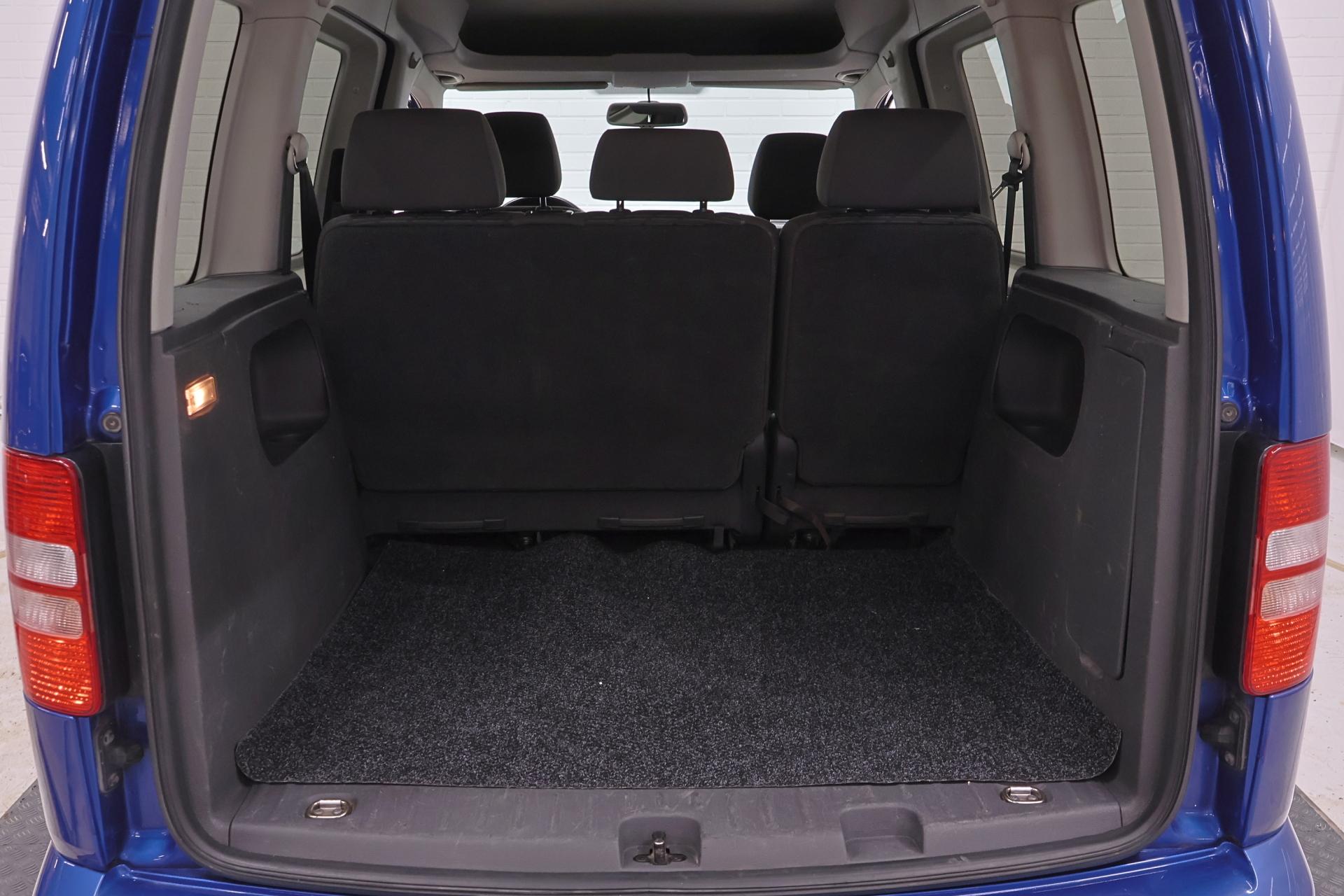 VOLKSWAGEN Caddy 2011