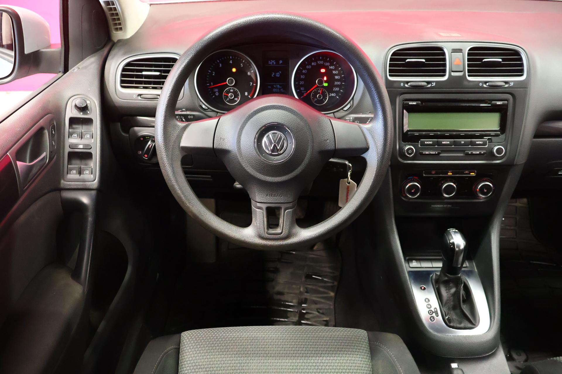 VOLKSWAGEN Golf 2011
