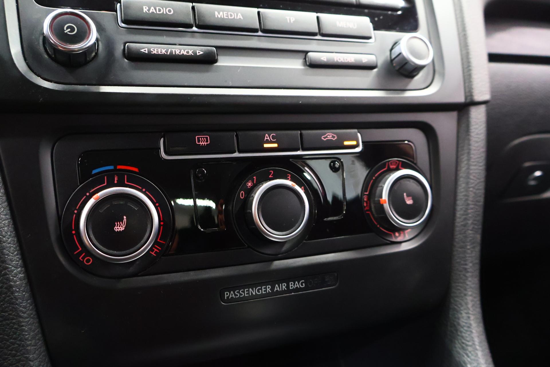 VOLKSWAGEN Golf 2011