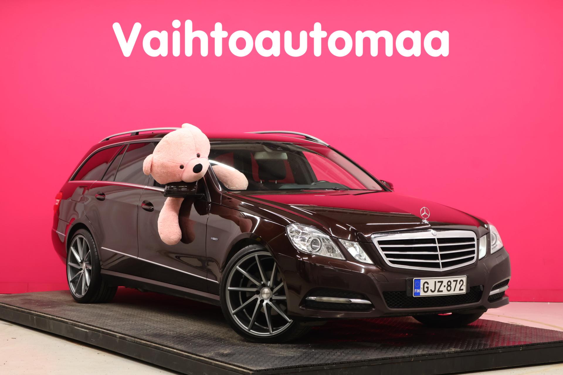 MERCEDES-BENZ E 2010