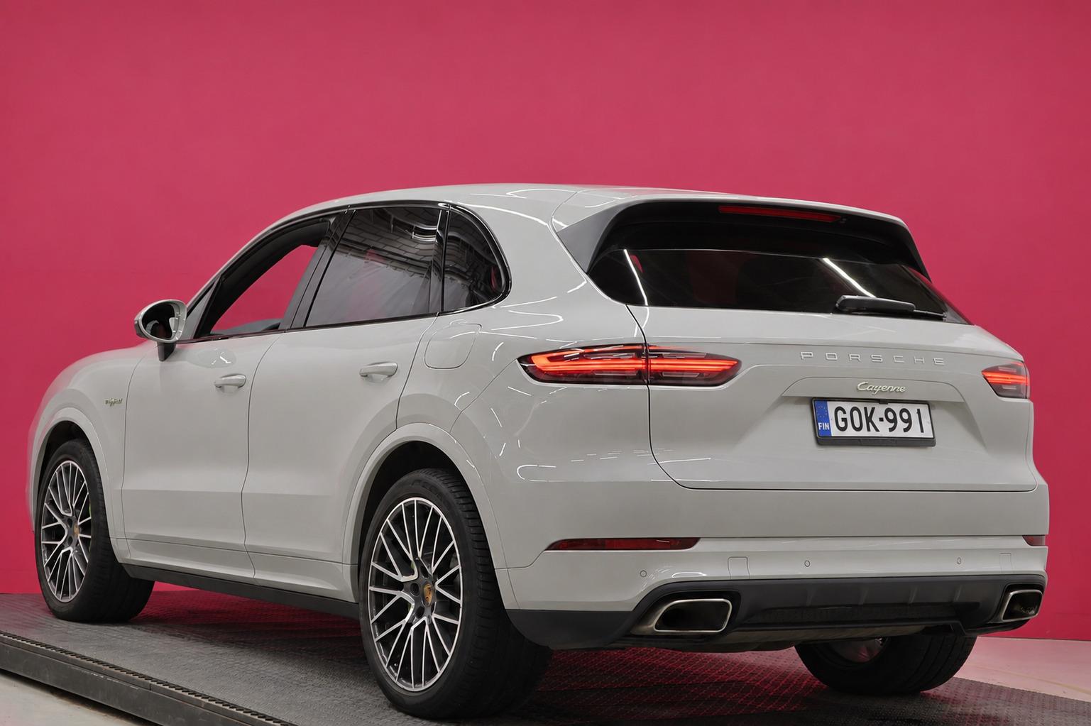 PORSCHE Cayenne 2020