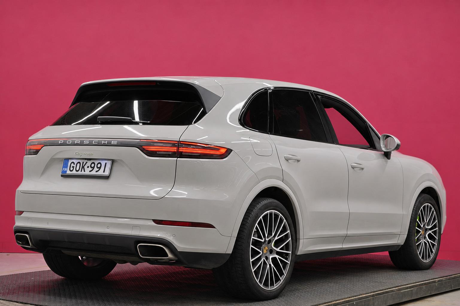 PORSCHE Cayenne 2020