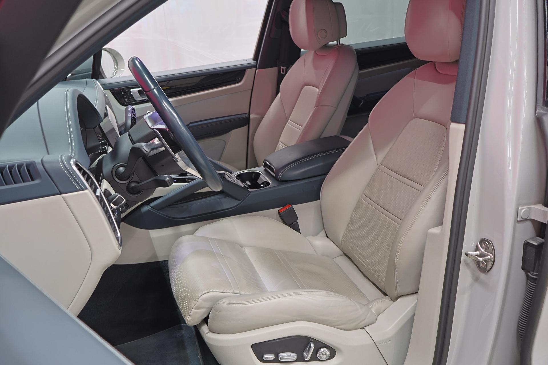 PORSCHE Cayenne 2020