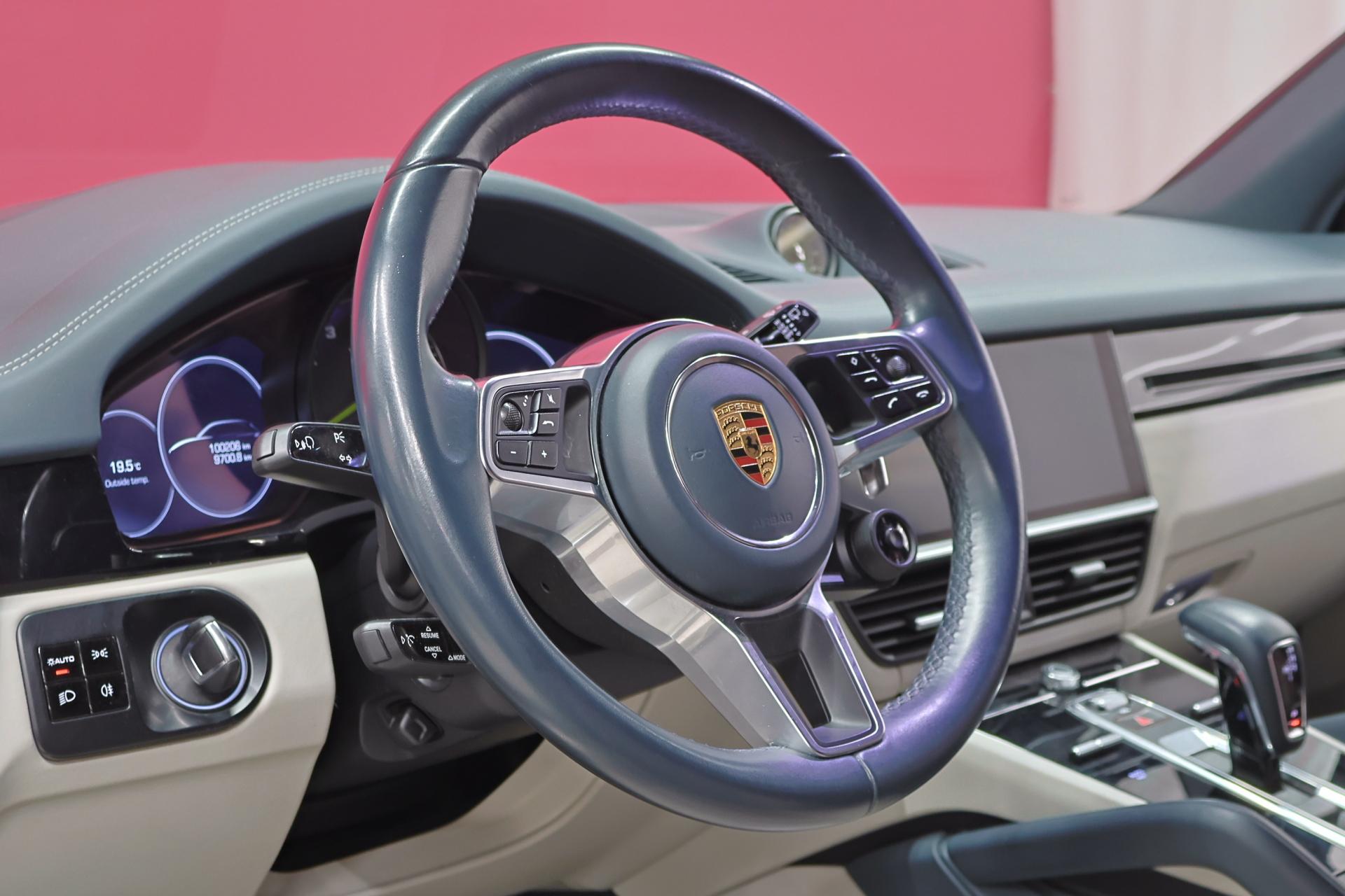 PORSCHE Cayenne 2020