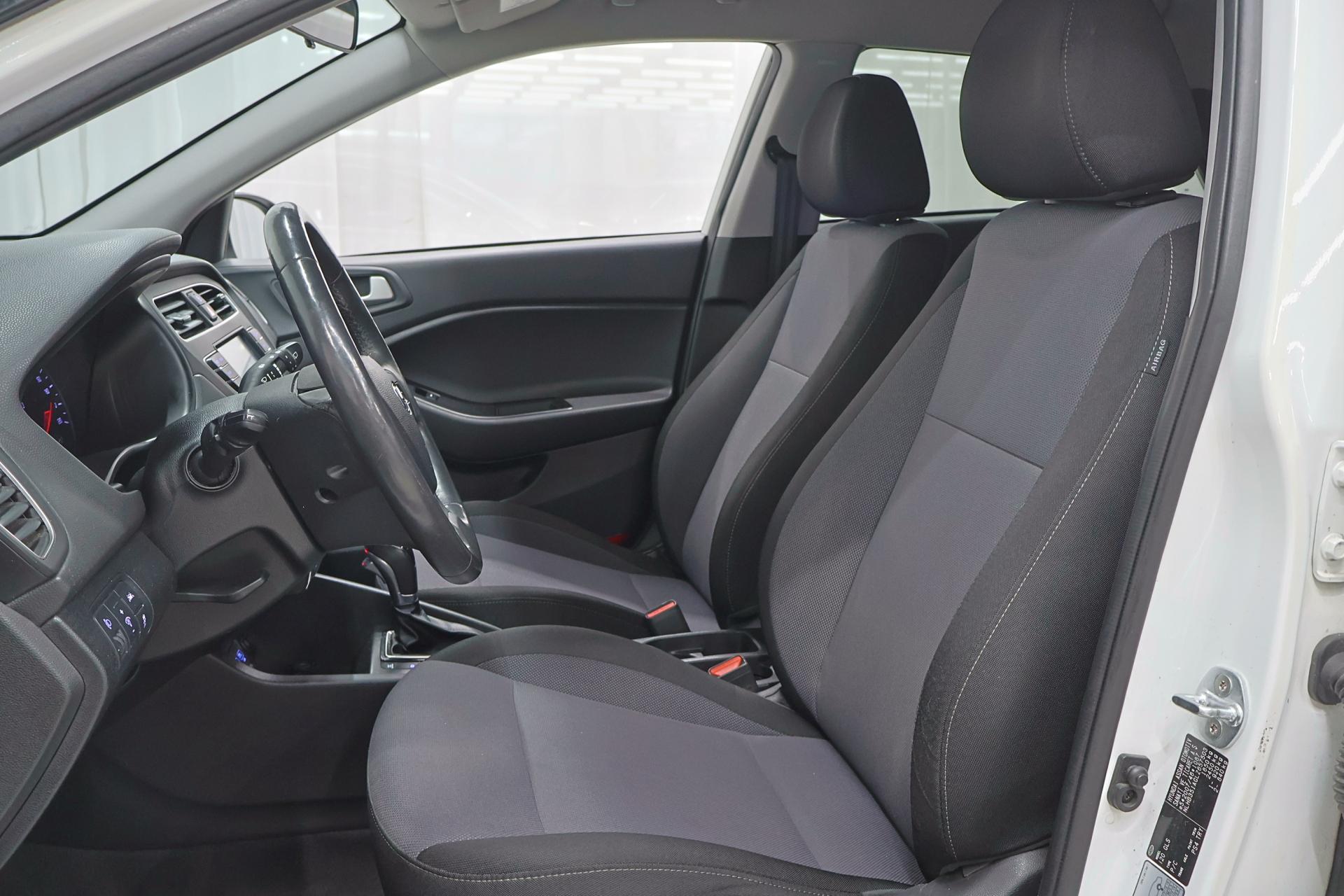 HYUNDAI i20 2020