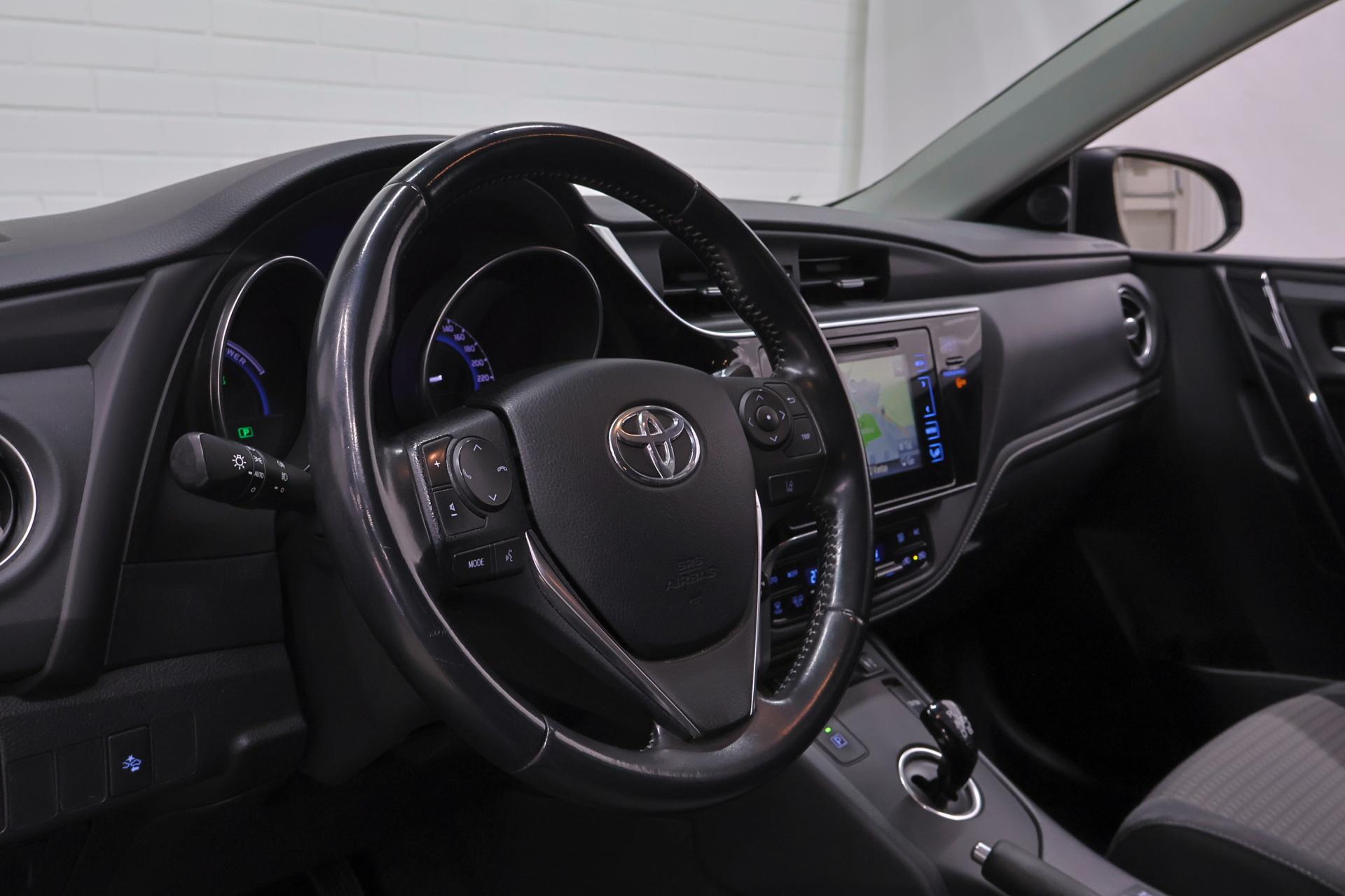 TOYOTA Auris 2018