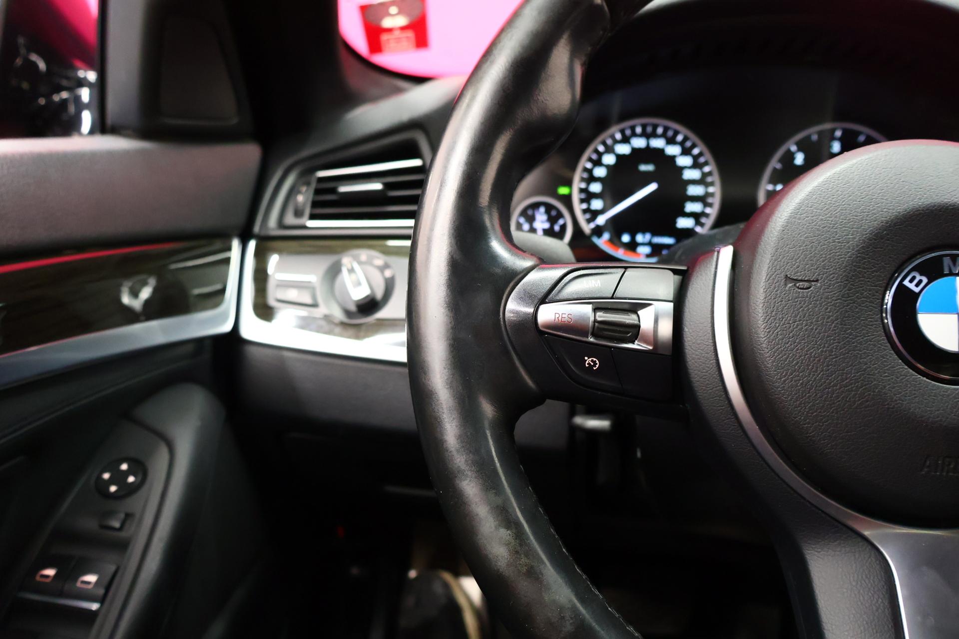 BMW 520 2015