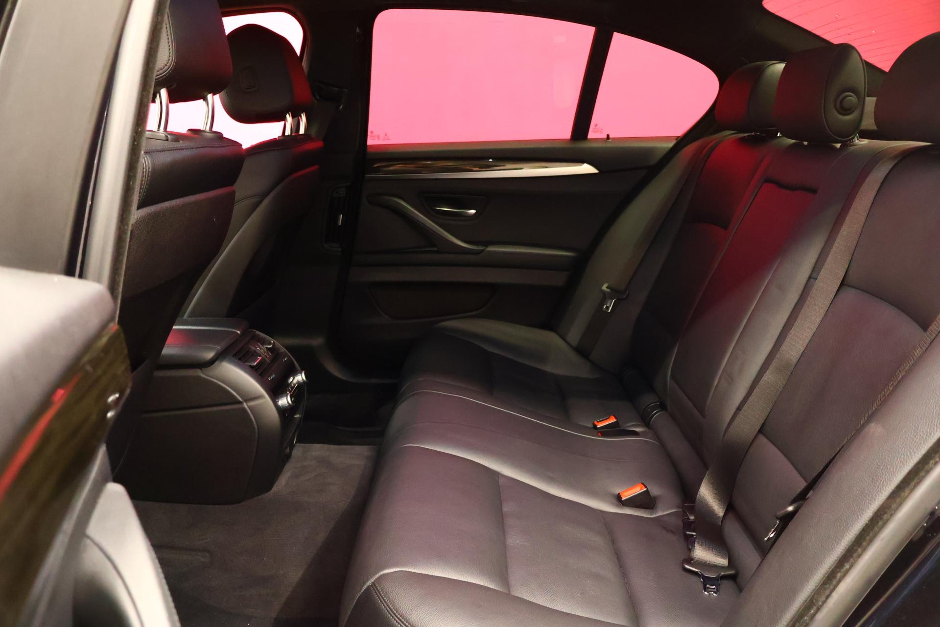 BMW 520 2015