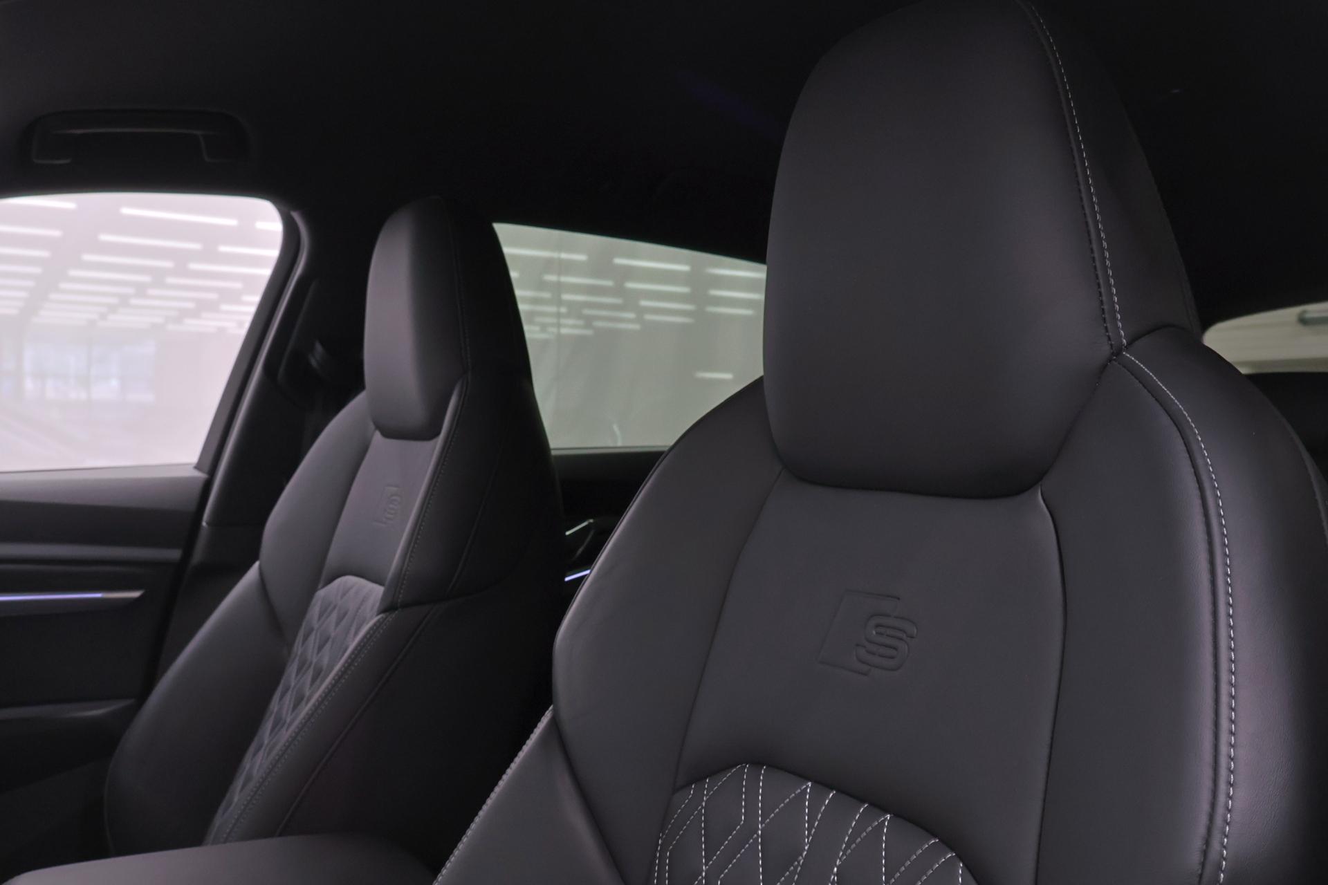 AUDI e-tron 2023