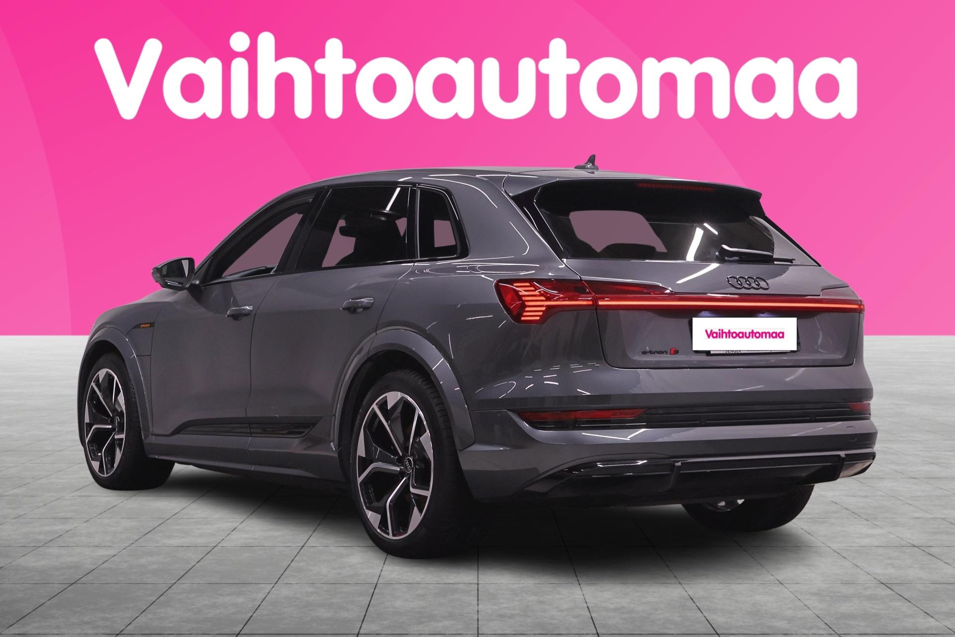 AUDI e-tron 2023