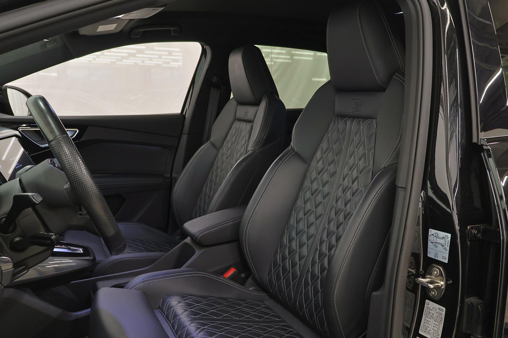 AUDI Q4 e-tron 2023
