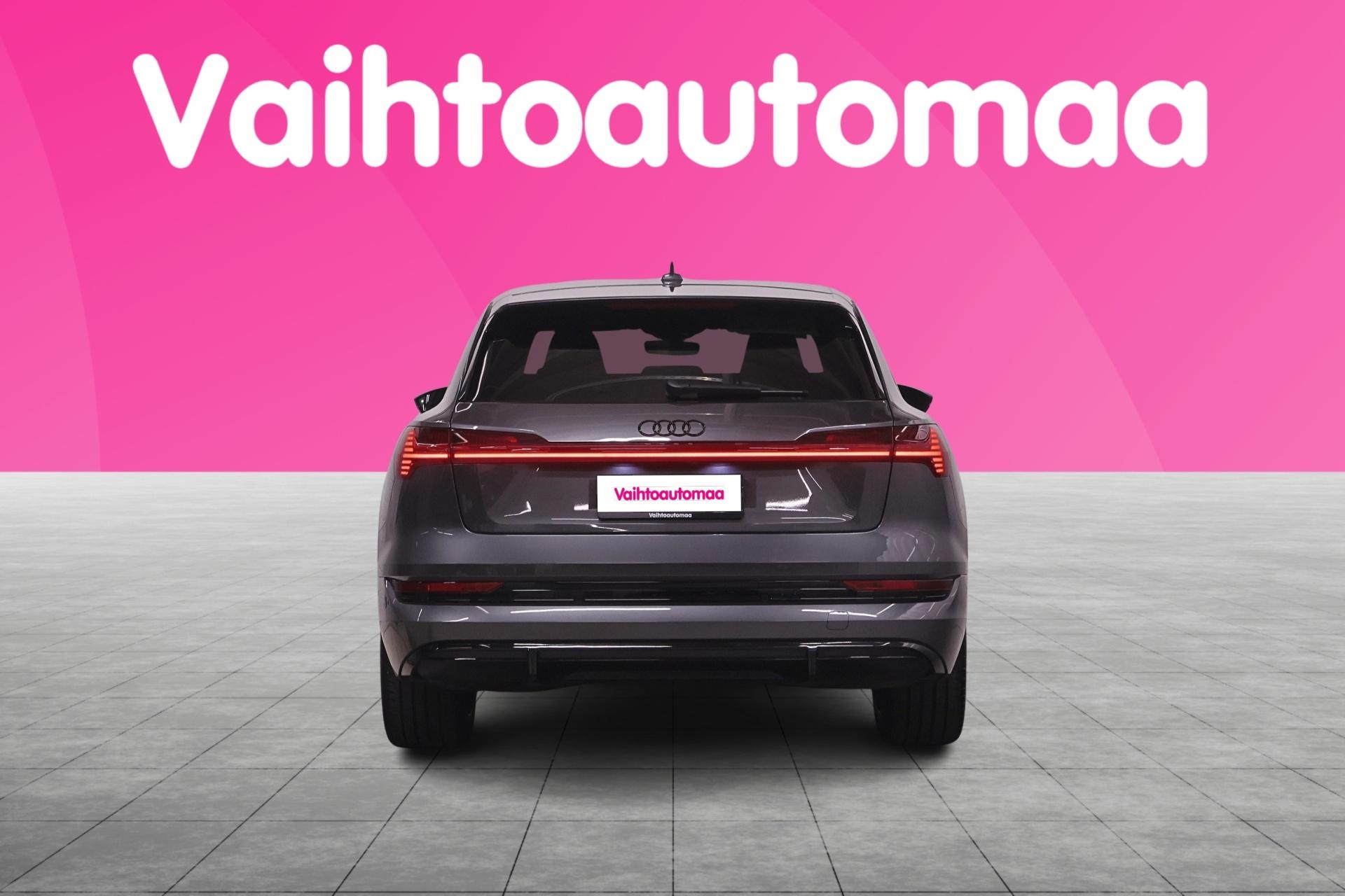 AUDI e-tron 2023
