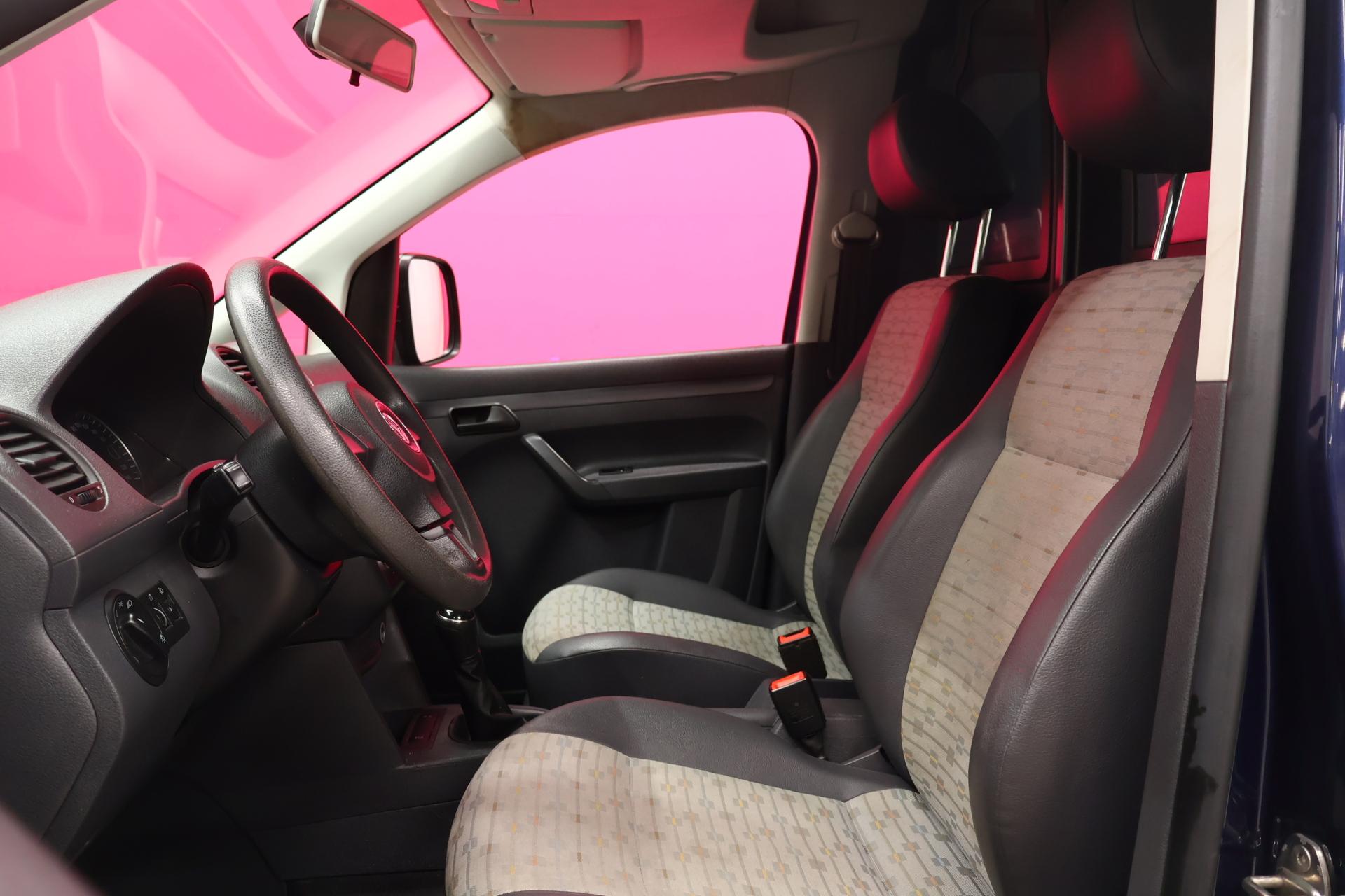 VOLKSWAGEN Caddy 2014