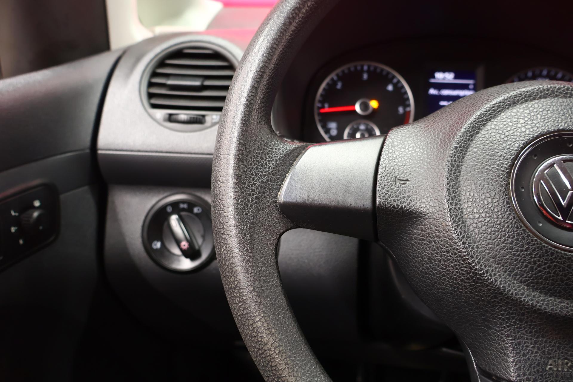 VOLKSWAGEN Caddy 2014