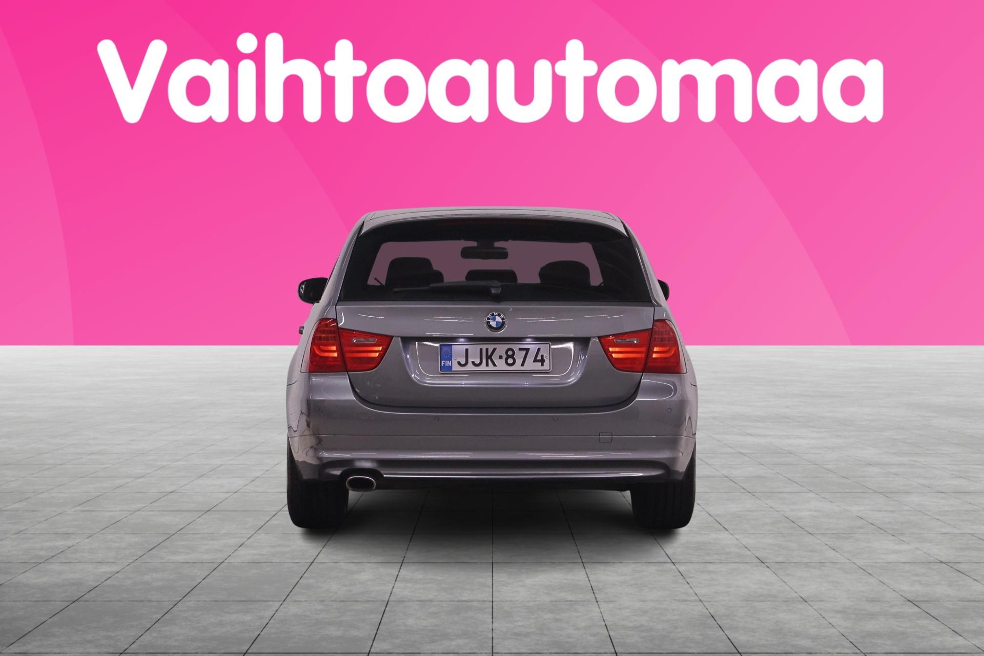 BMW 320 2011