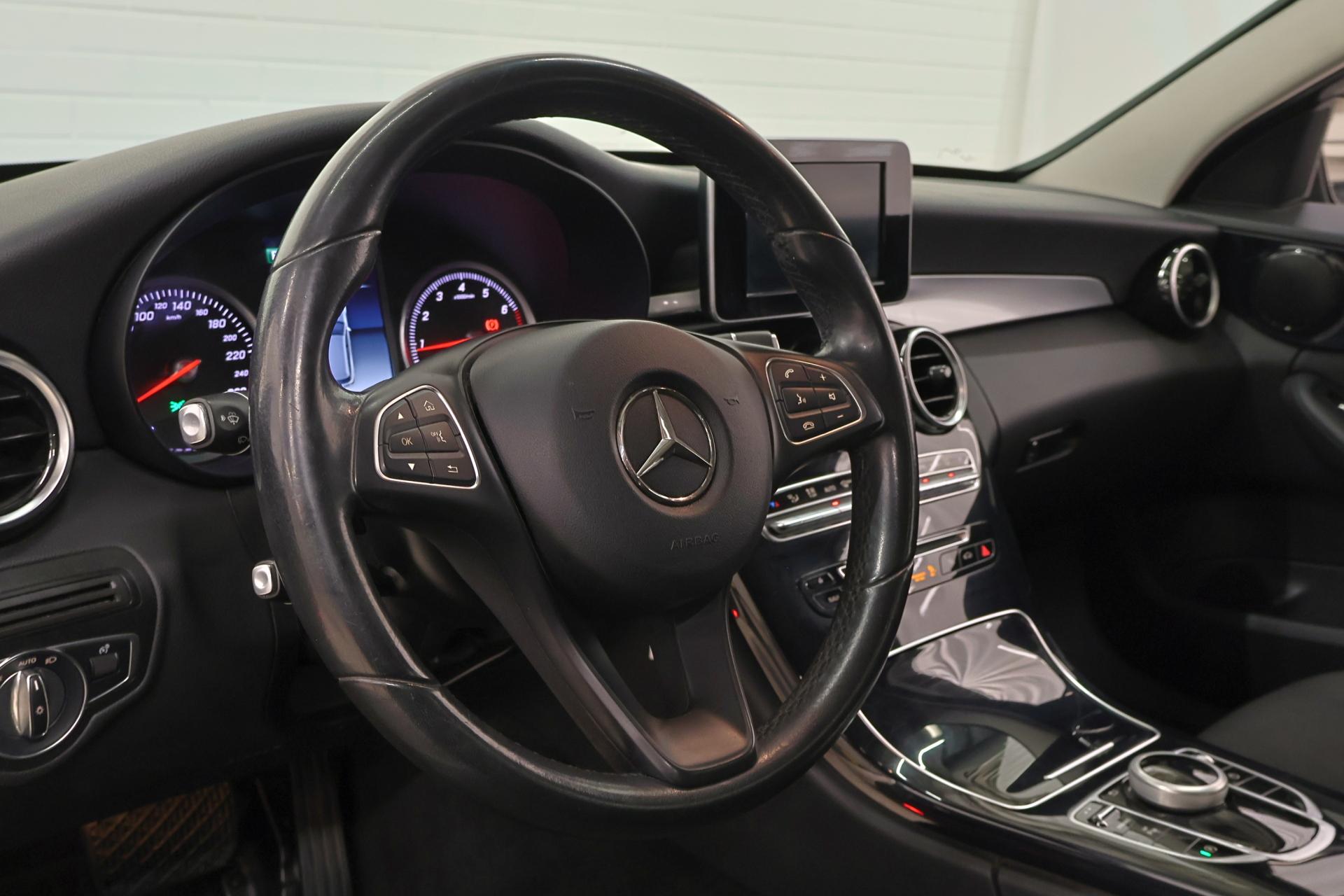 MERCEDES-BENZ C 2017