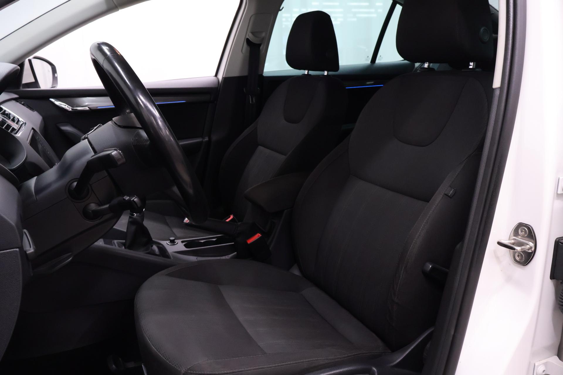 SKODA Octavia 13