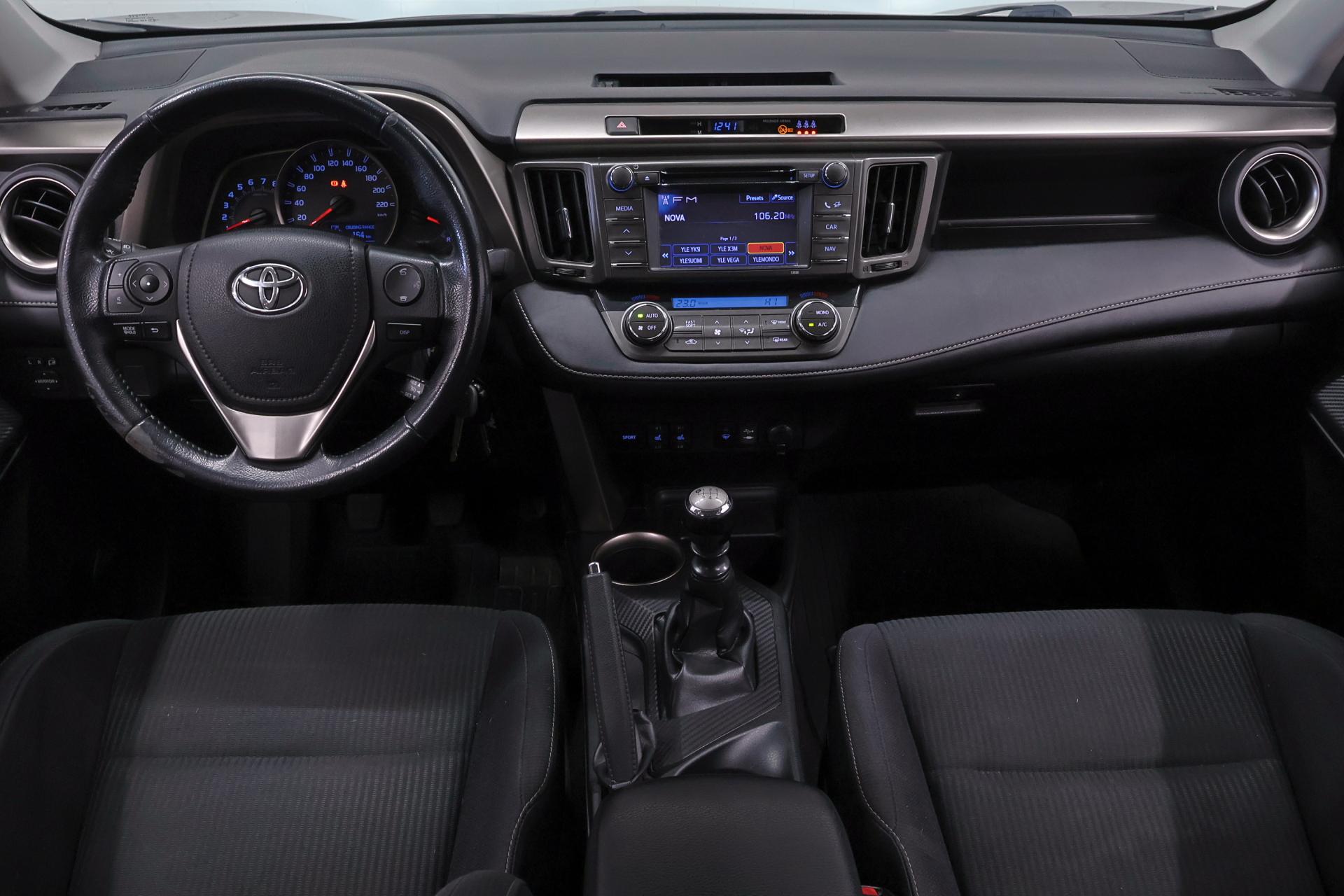 TOYOTA RAV4 15