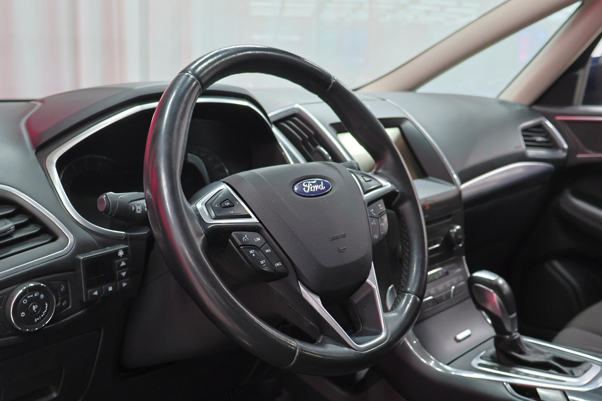 FORD S-MAX 10