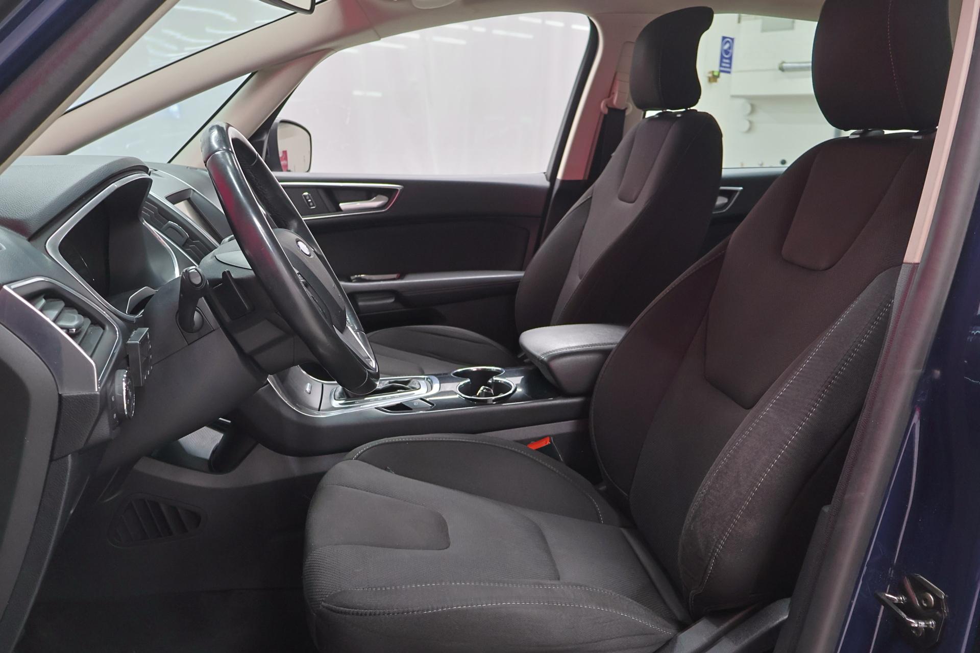 FORD S-MAX 9