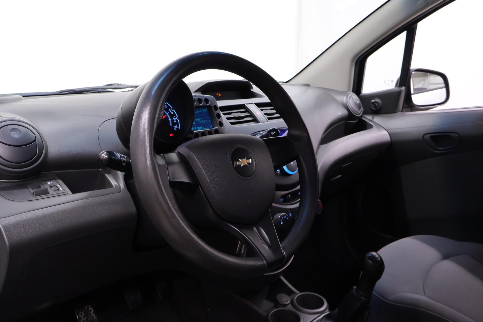 CHEVROLET Spark 15