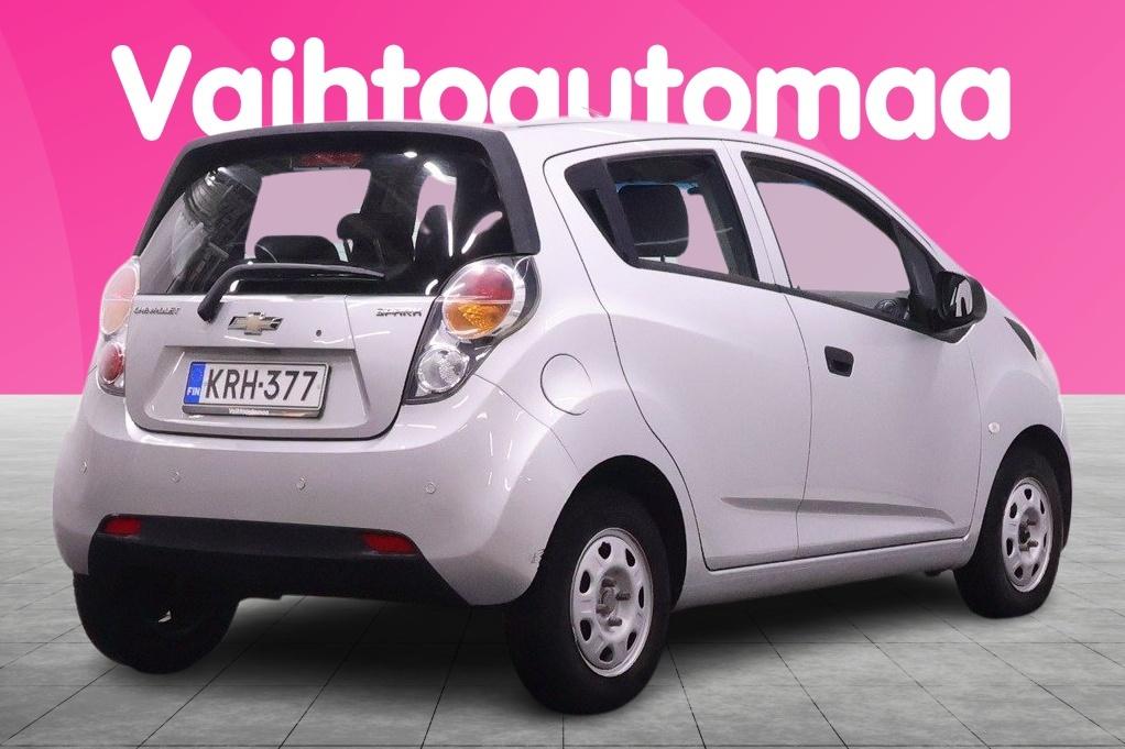 CHEVROLET Spark 9