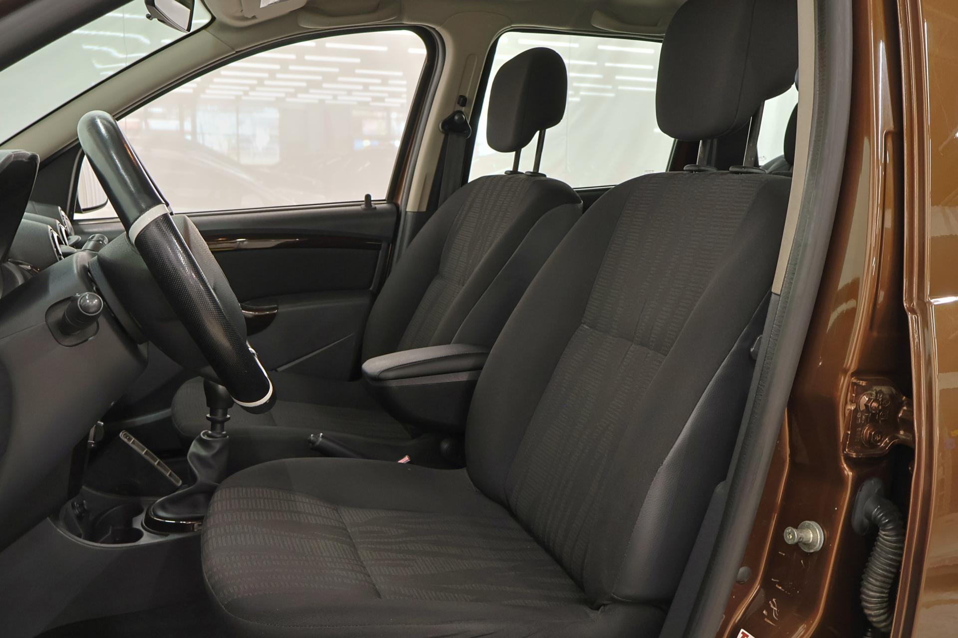 DACIA Duster 2012