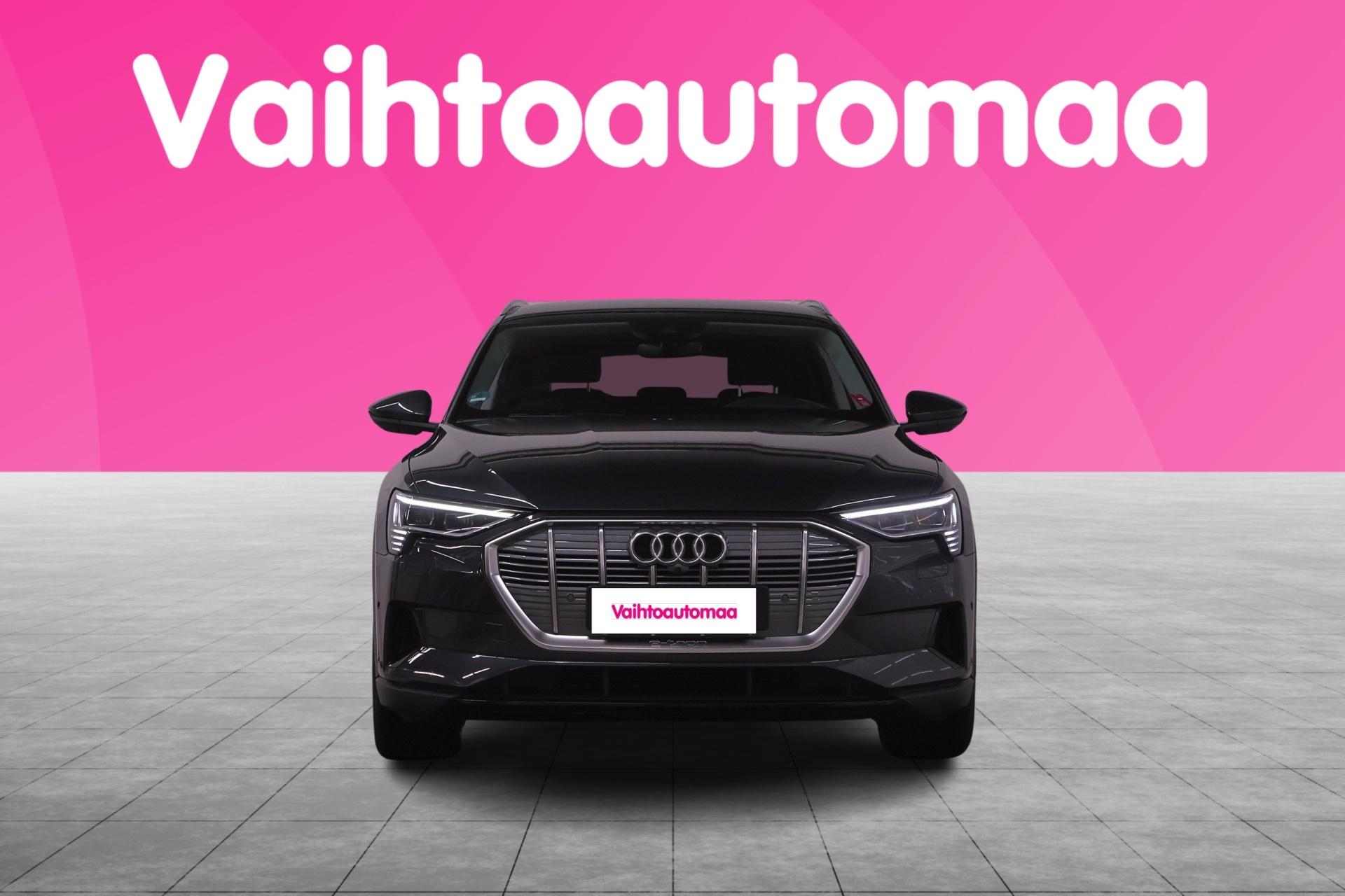 AUDI e-tron 2022