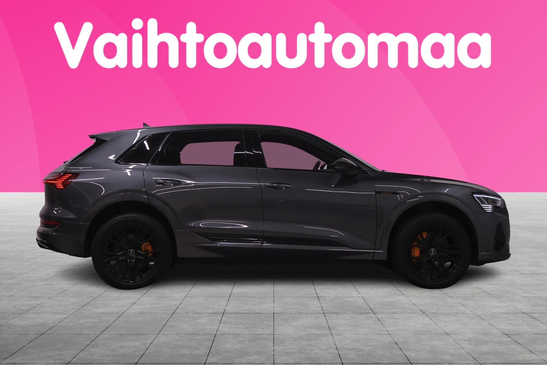 AUDI e-tron 2023