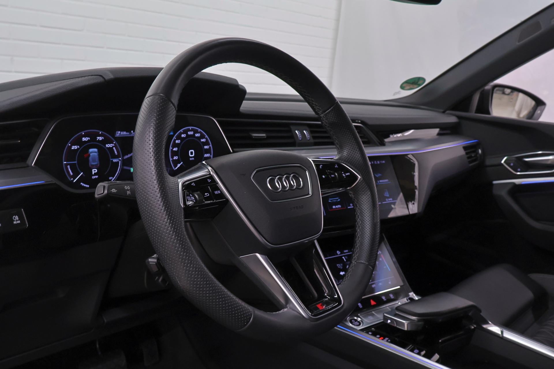 AUDI e-tron 2023