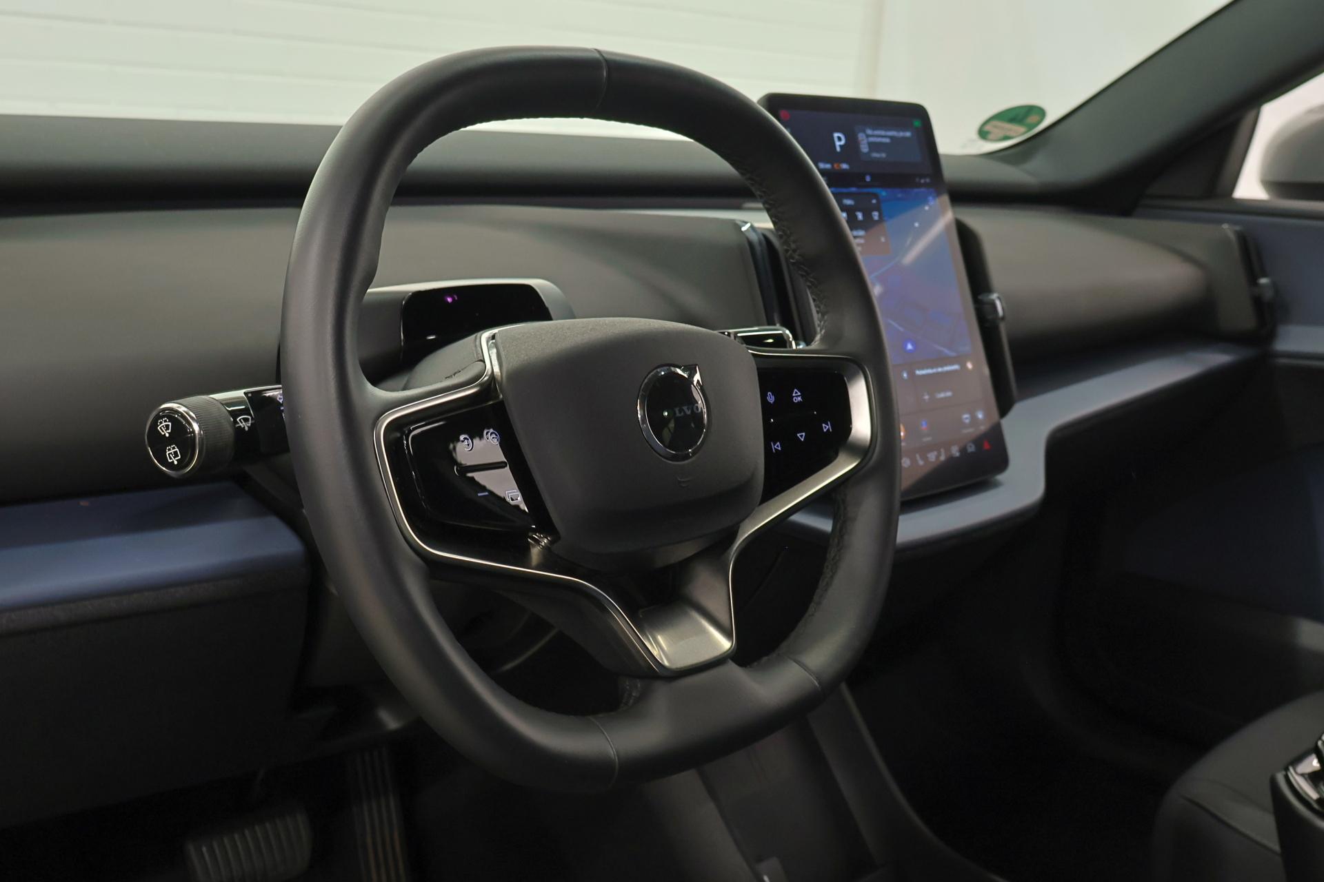 VOLVO EX30 2024