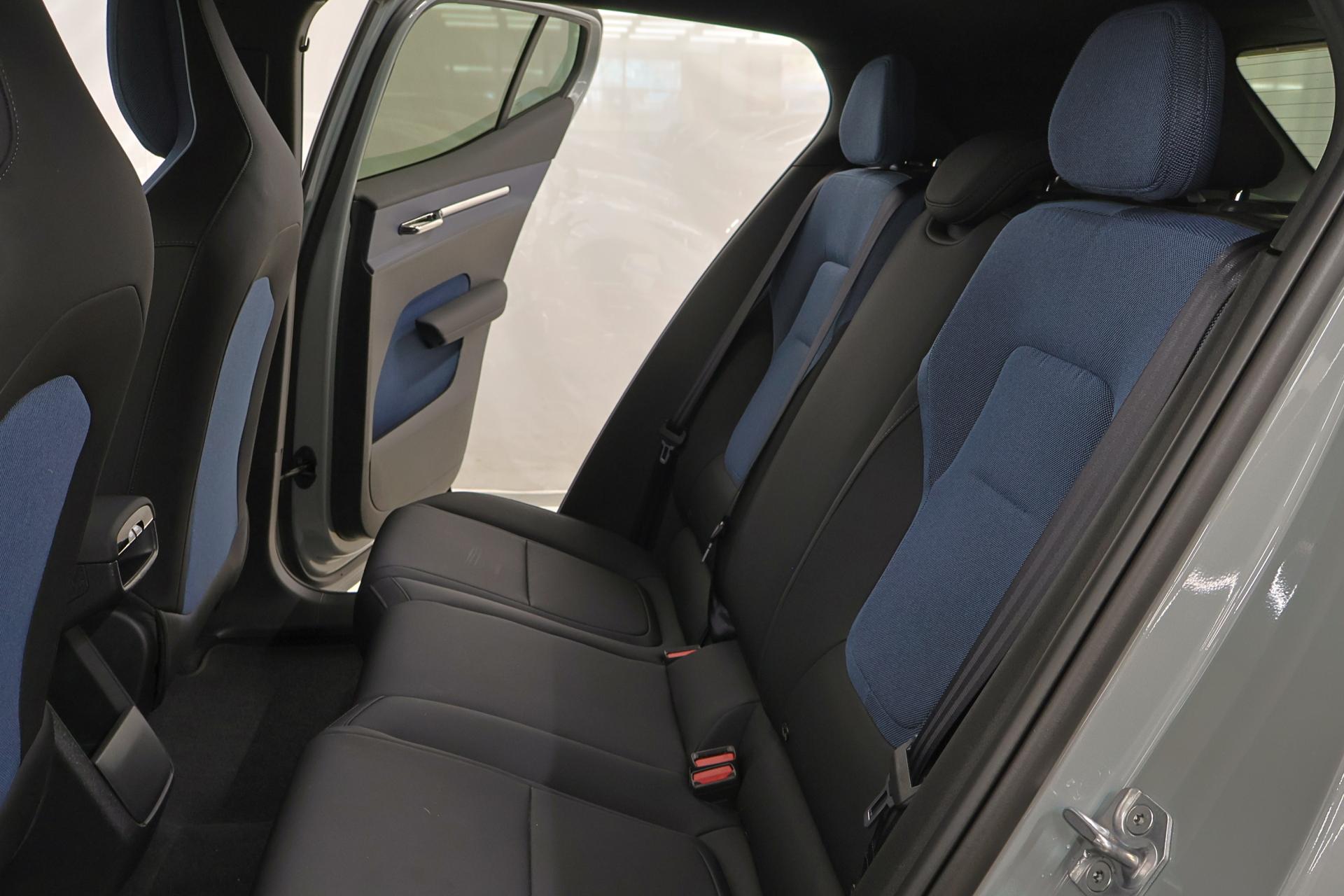 VOLVO EX30 2024