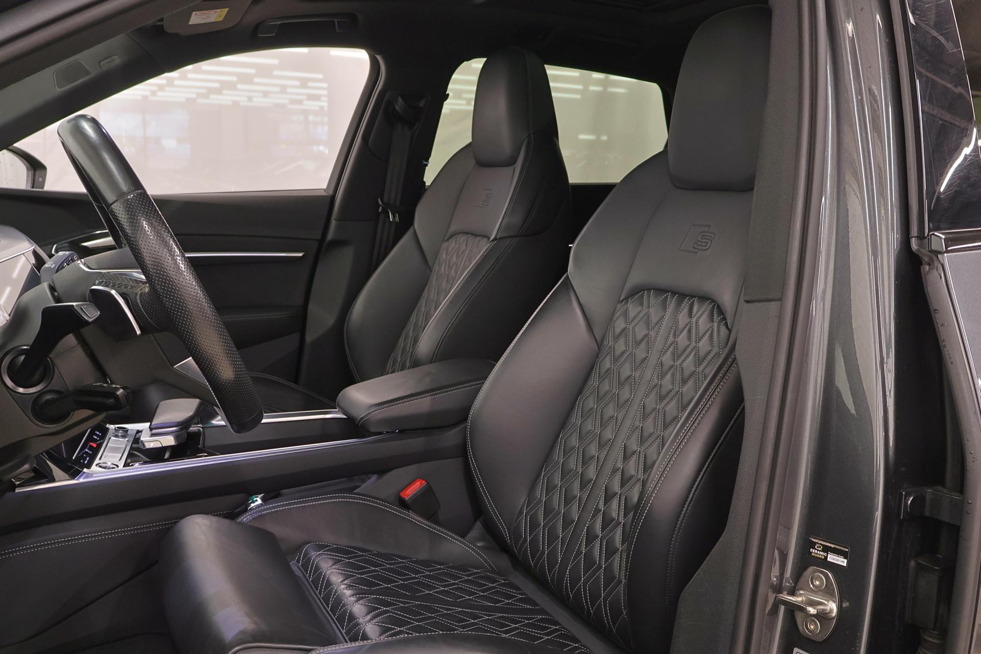 AUDI e-tron 2022