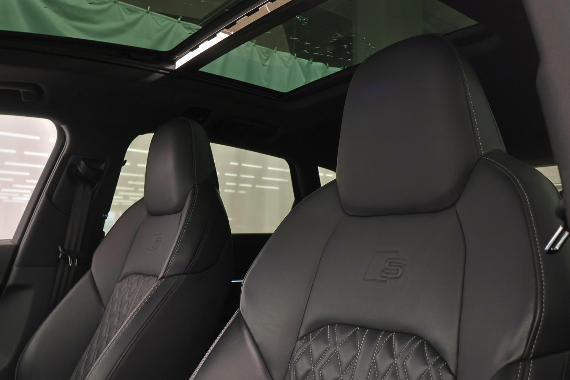 AUDI e-tron 2022