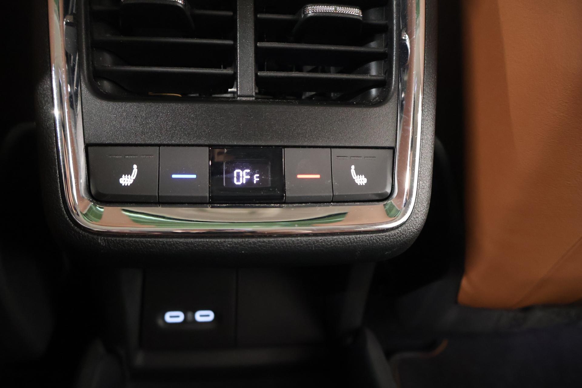 SKODA Enyaq 2023