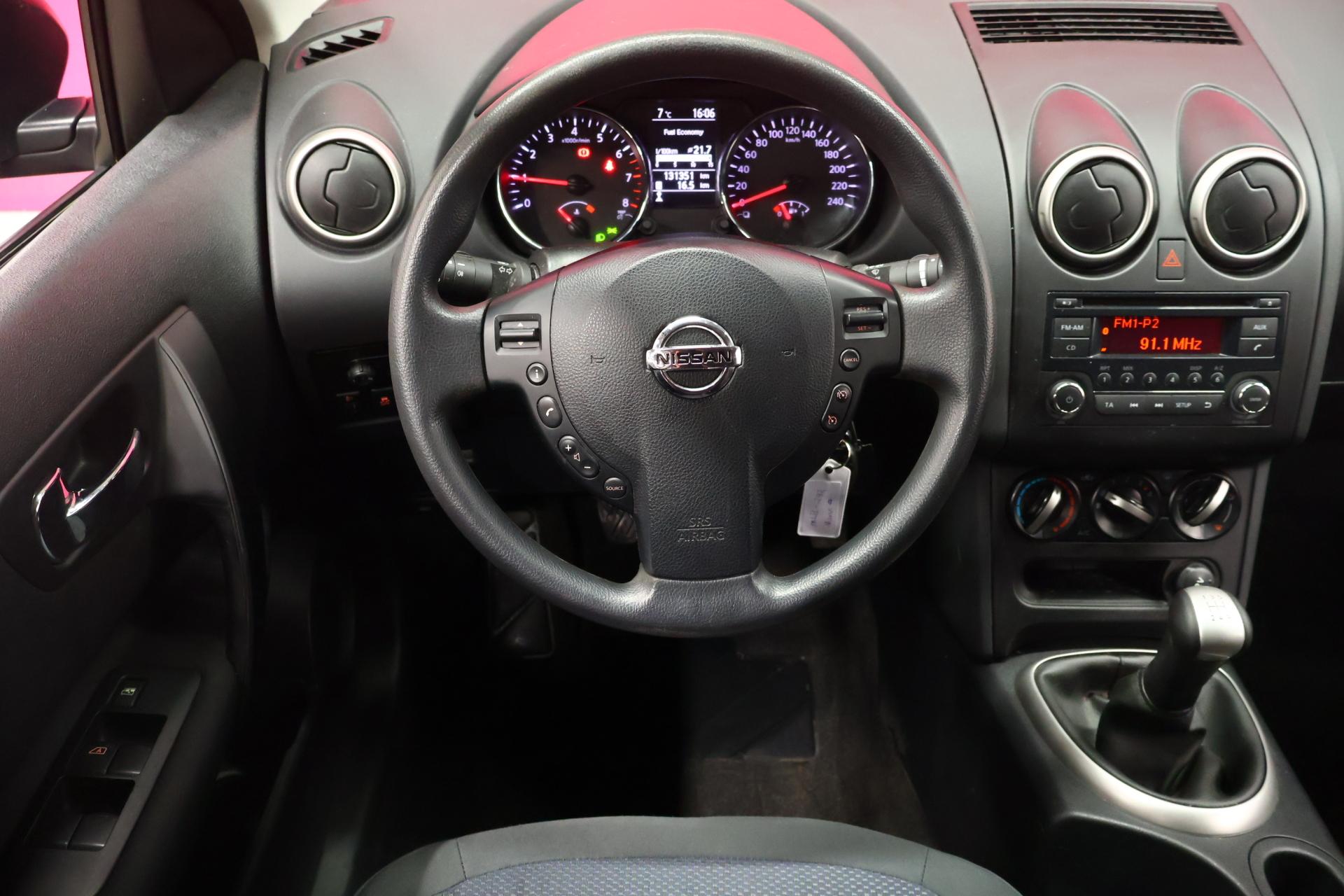 NISSAN Qashqai 2012
