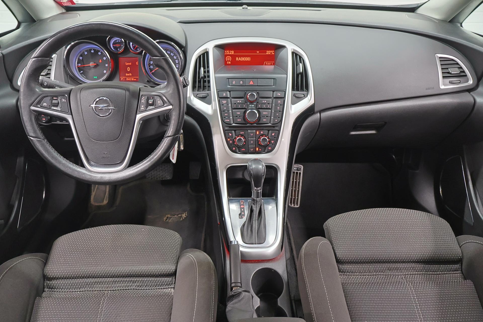 OPEL Astra 2012