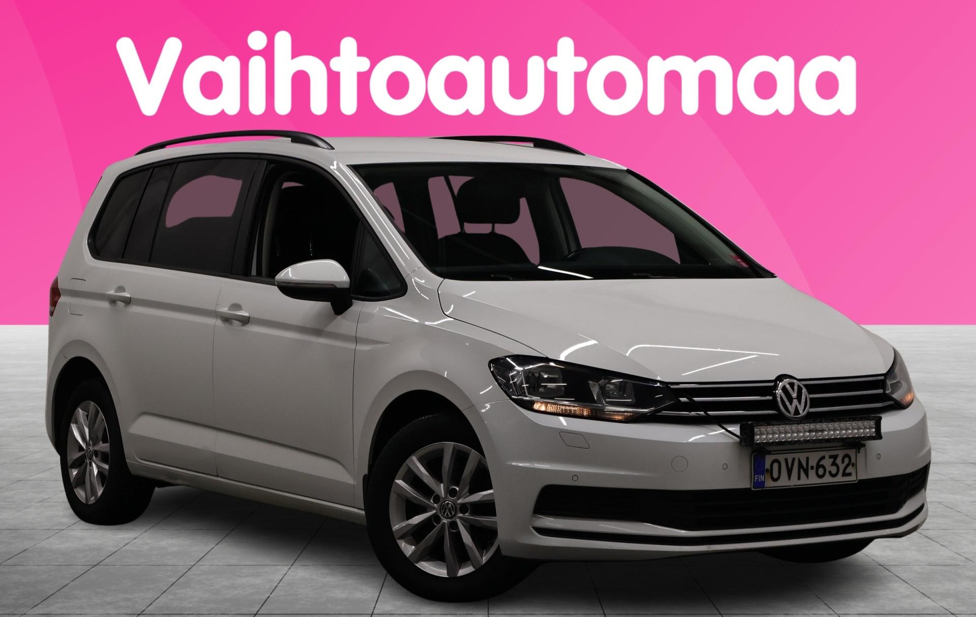VOLKSWAGEN Touran 2017
