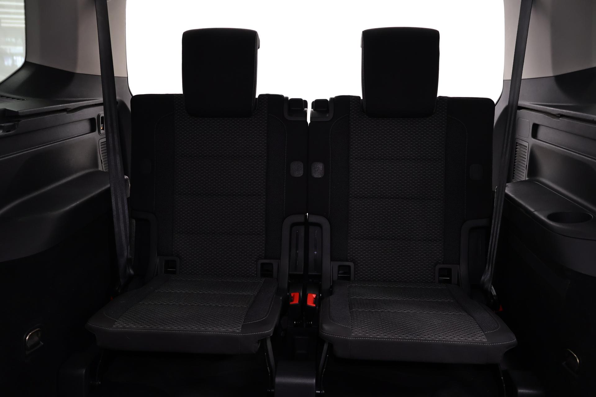 VOLKSWAGEN Touran 2017