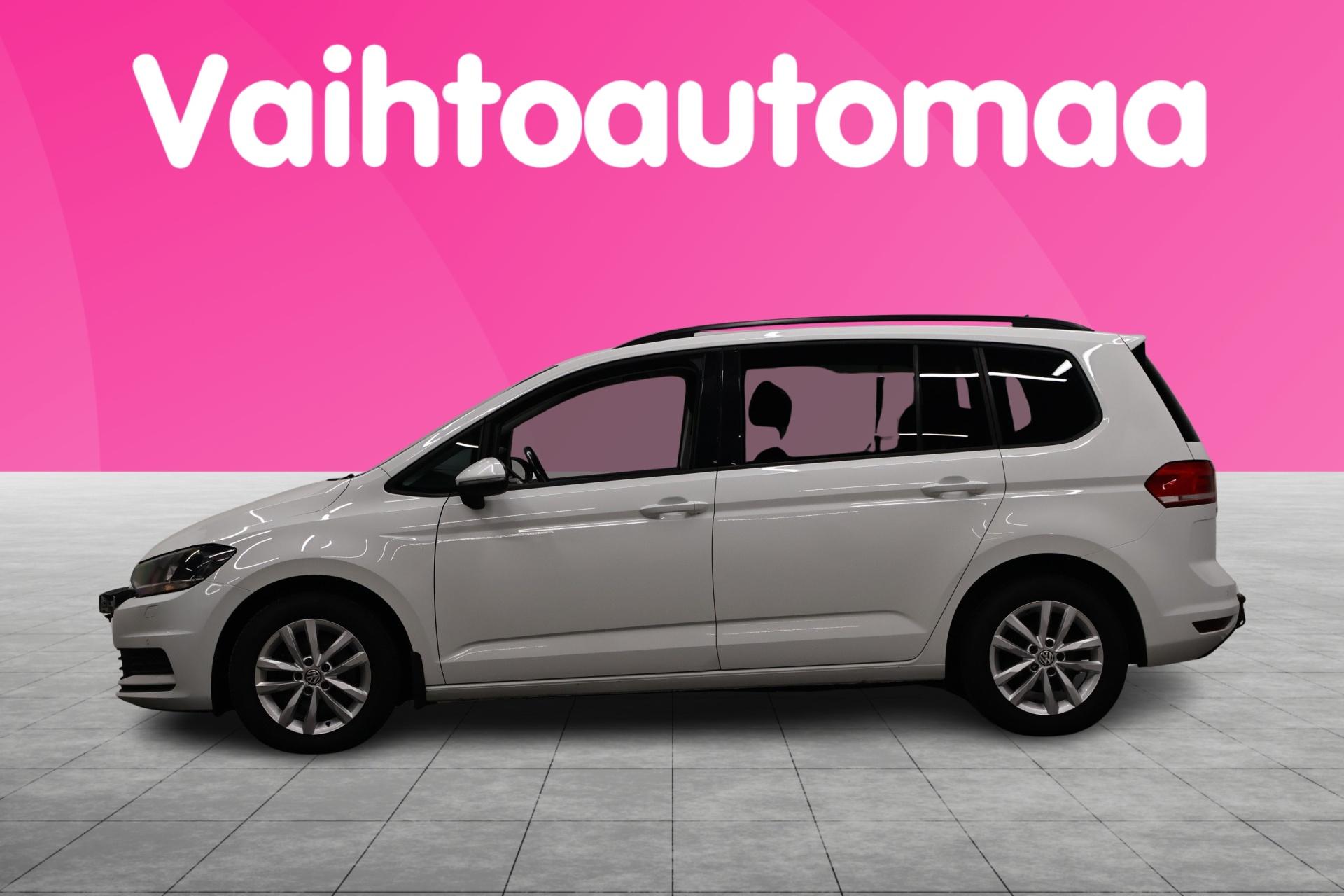 VOLKSWAGEN Touran 2017