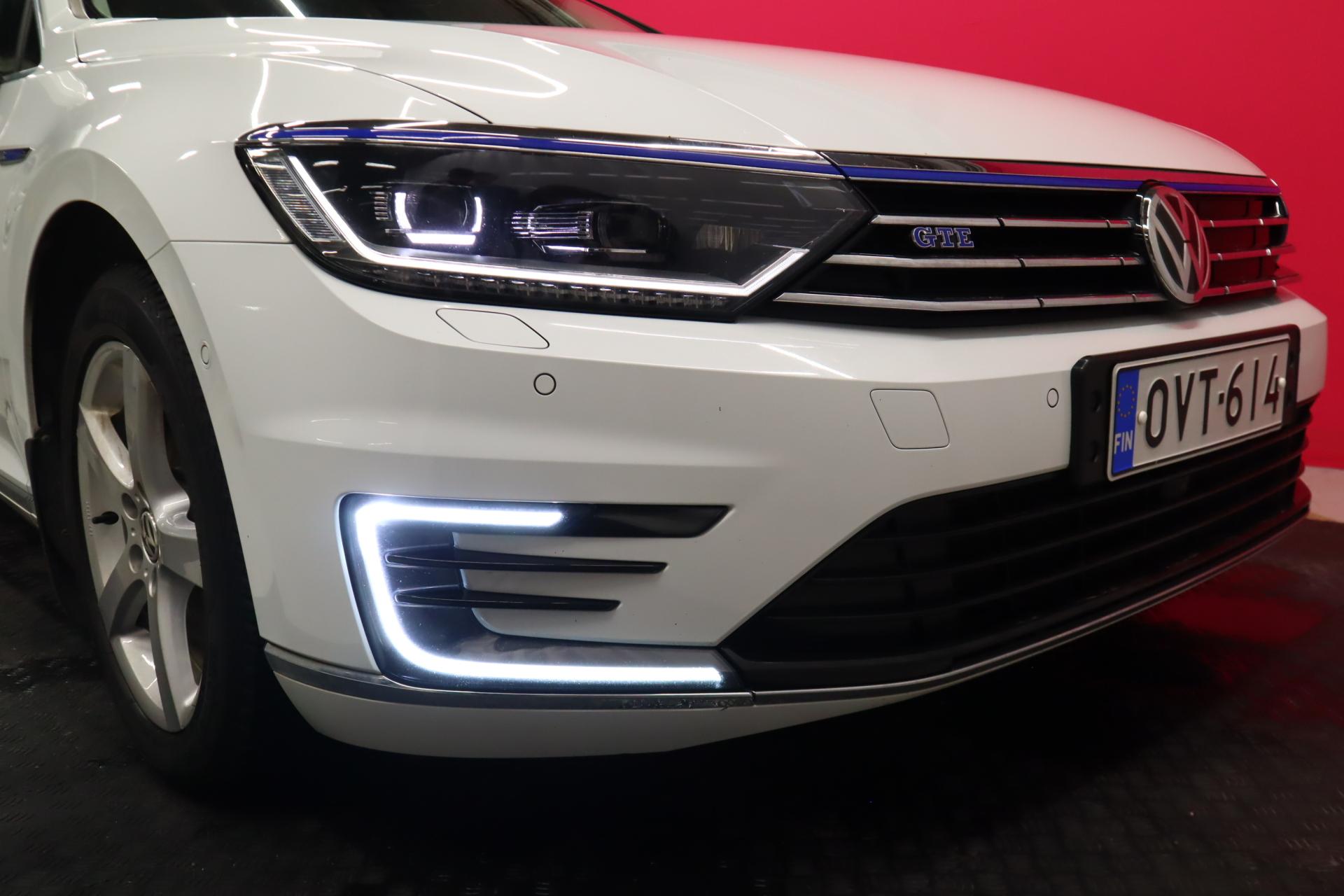 VOLKSWAGEN Passat 2017