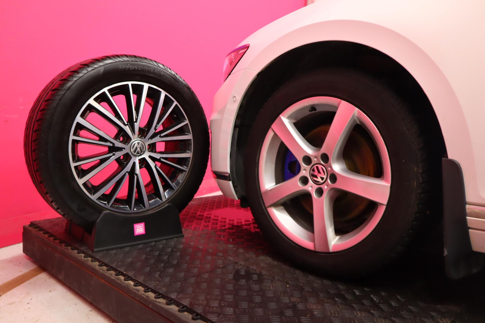 VOLKSWAGEN Passat 2017