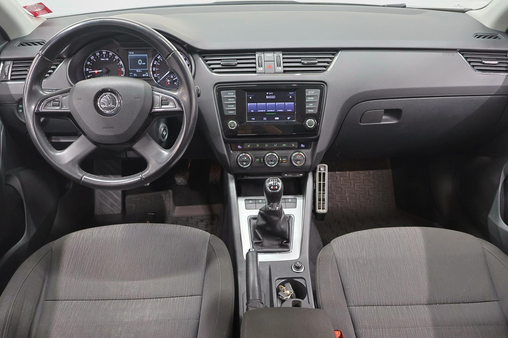 SKODA Octavia 8
