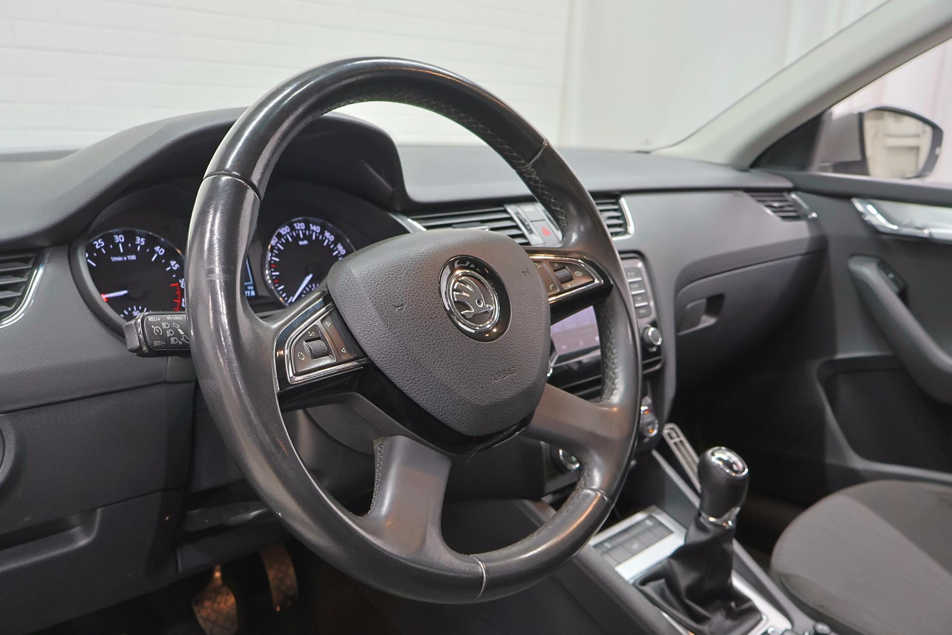 SKODA Octavia 9